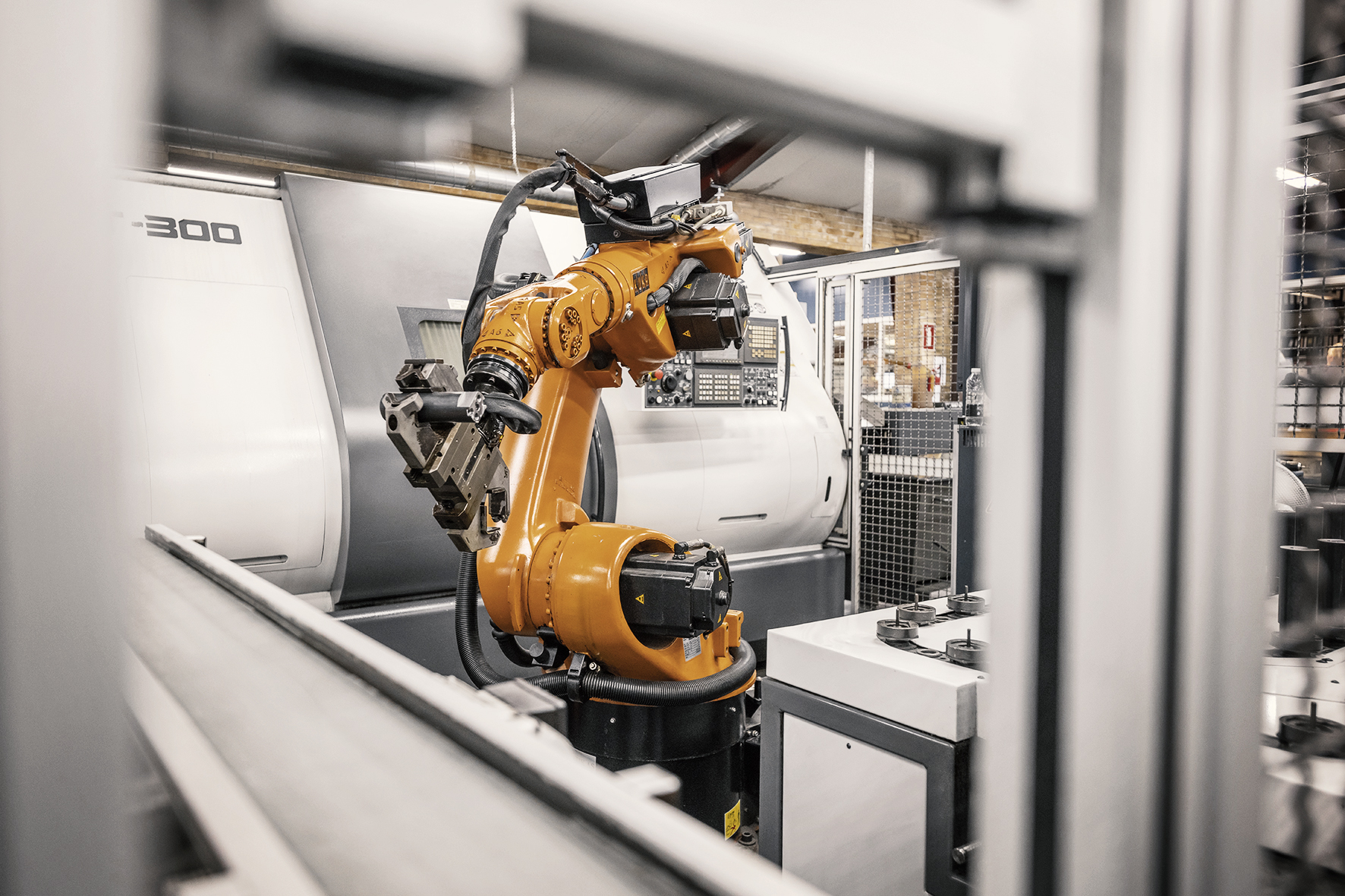 Image of automation robot at the Hans Jensen Lubricators factory in Denmark